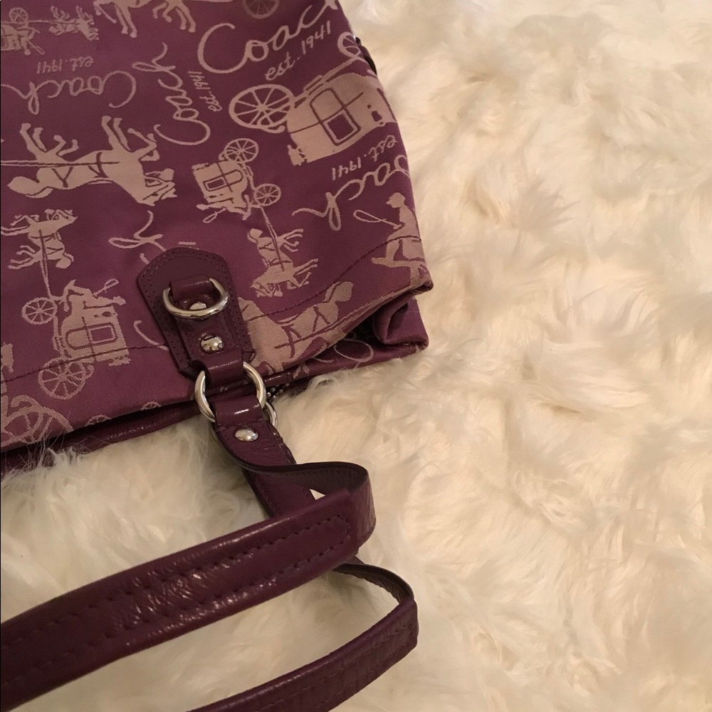 Coach Handbag - Picture 6 of 8